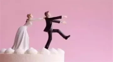 تعامل أبراج الدلو والحوت والقوس والحمل مع الزواج: تفضيل الحرية يعوق الالتزام العاطفي